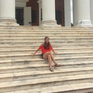 Meet your Posher, Abby